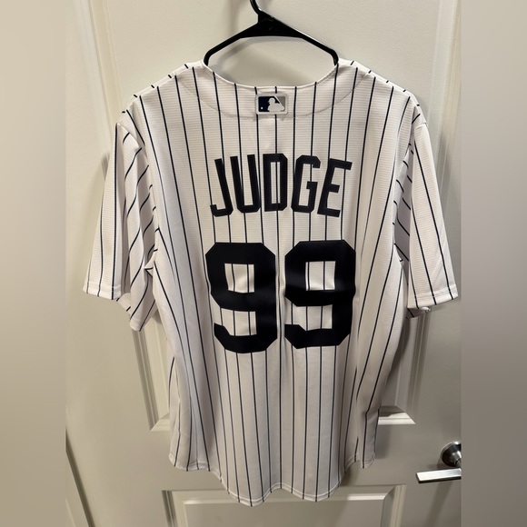 Aaron Judge x Nike White Pinstripe Baseball Jersey with Navy Stripes - Picture 2 of 4